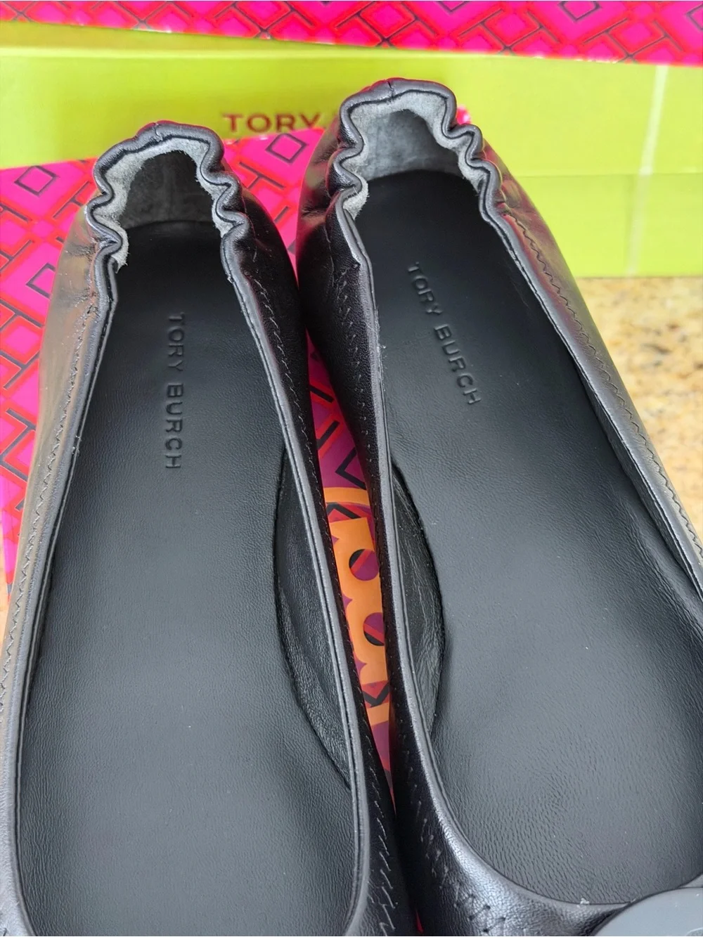 New tory burch MINNIE TRAVEL BALLET WITH POWDER COATED LOGO NAPPA LEATHER/ black